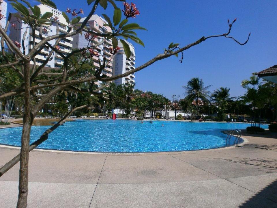 B&B View Talay 1B Apartments Pattaya Buitenkant foto