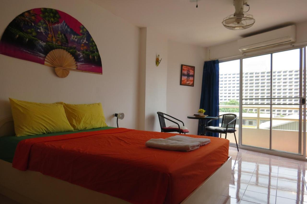 B&B View Talay 1B Apartments Pattaya Buitenkant foto
