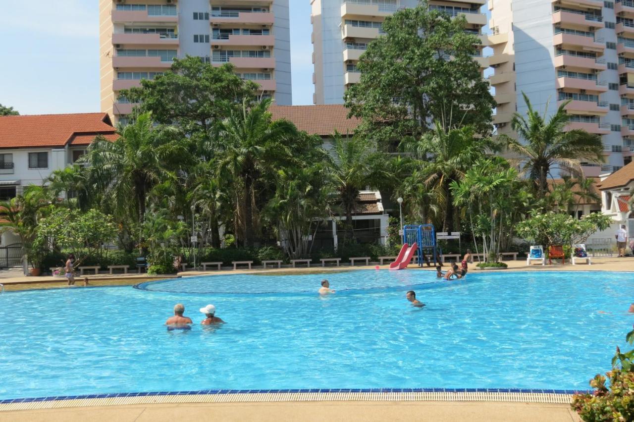 B&B View Talay 1B Apartments Pattaya Buitenkant foto